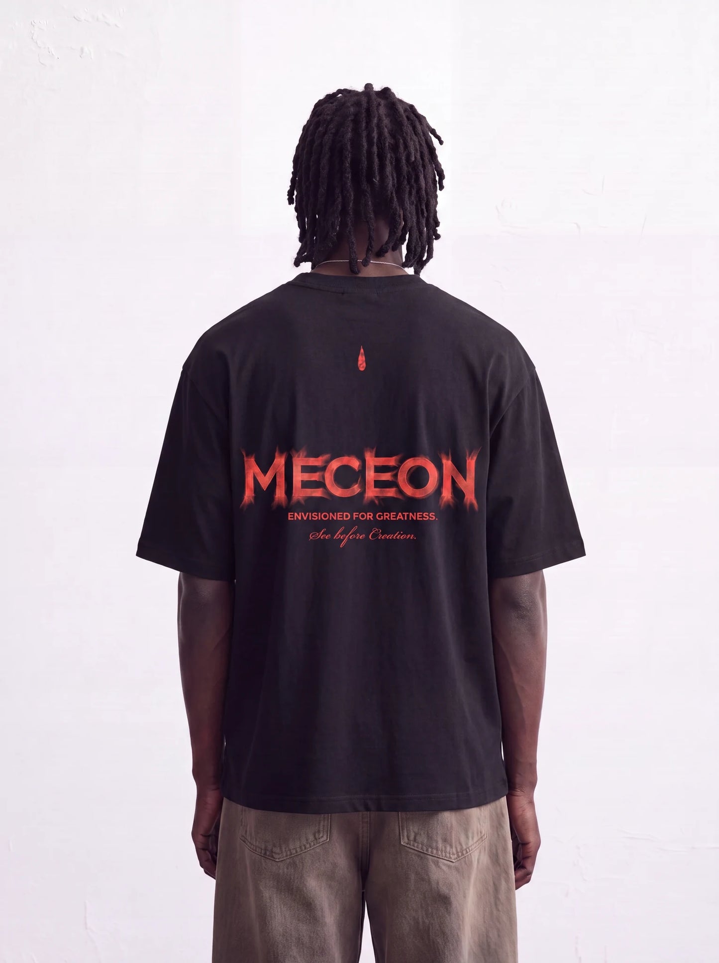 VI2ION  - Oversized T-Shirt